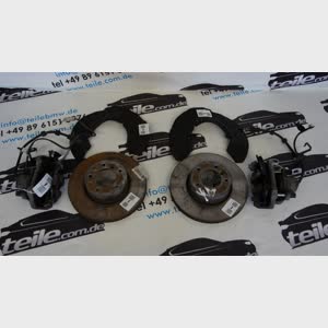2 x Brake disc, ventilated, 1 x Caliper housing left, 1 x CALIPER HOUSING RIGHT, 1 x Repair kit, brake pads asbestos-free, 1 x PROTECTION PLATE LEFT, 1 x PROTECTION PLATE RIGHT1

3' E90   (03/2006 — 08/2008)
3' E90 LCI   (07/2007 — 12/2011)
3' E91 LCI   (07/2007 — 05/2012)
3' E92 LCI   (11/2008 — 06/2013)
3' E93 LCI   (11/2008 — 10/2013)
X1 E84   (09/2008 — 06/2015)
